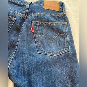 Cute Levi jeans